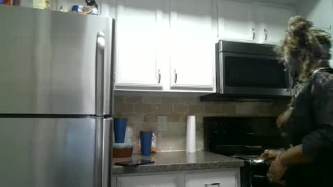 Snapshot of curvyychocolate chatting on 01.20.25 curvyychocolate online show from 01.20.25