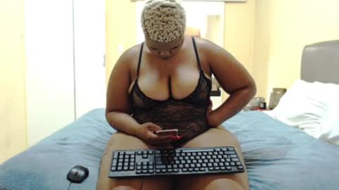Snapshot of curvyzama chatting on 12.05.24 curvyzama online show from 12.05.24