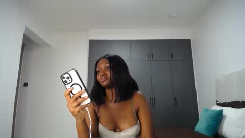 Snapshot of cute_ass18 chatting on 03.03.26 Liya online show from 03.03.26