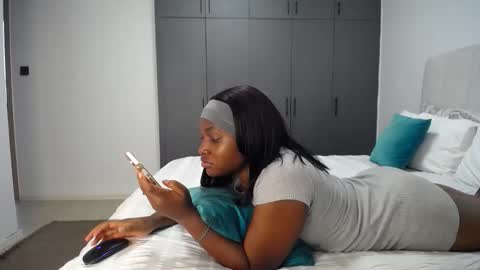 Snapshot of cute_ass18 chatting on 03.15.26 Liya online show from 03.15.26