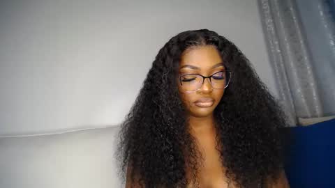 Snapshot of cute_ass18 chatting on 04.05.26 Liya online show from 04.05.26