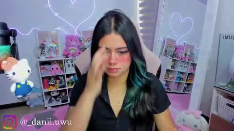 Snapshot of cute_dani__ chatting on 05.20.26 Dani online show from 05.20.26