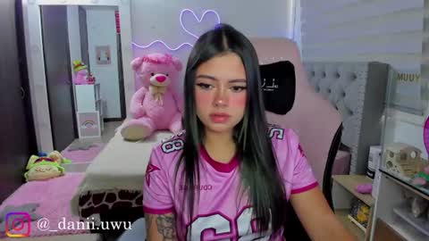 Snapshot of cute_dani__ chatting on 07.23.26 Dani online show from 07.23.26