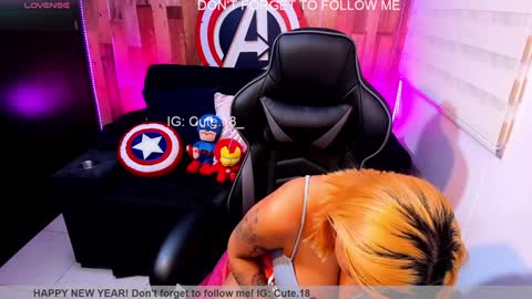    Independent Model online show from 02.02.25