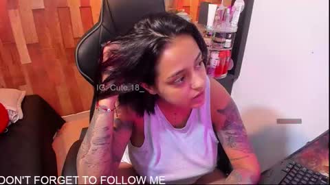    Independent Model online show from 10.01.25