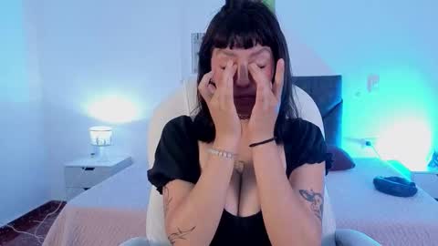 Sofa  online show from 03.18.26