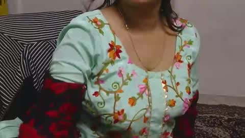 Snapshot of cute_kashmira99 chatting on 01.19.26 kashmira online show from 01.19.26