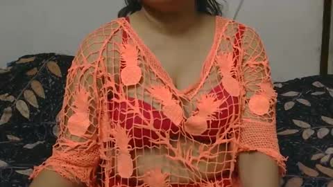 Snapshot of cute_kashmira99 chatting on 03.10.26 kashmira online show from 03.10.26