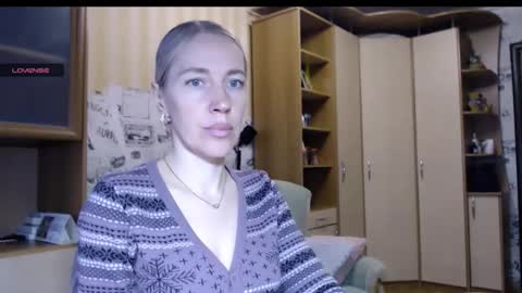 cute_lion_ online show from 10.25.25