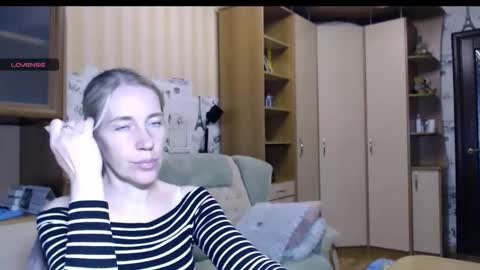 cute_lion_ online show from 10.31.25