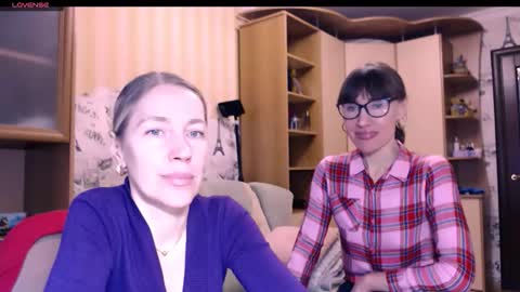 cute_lion_ online show from 02.15.26