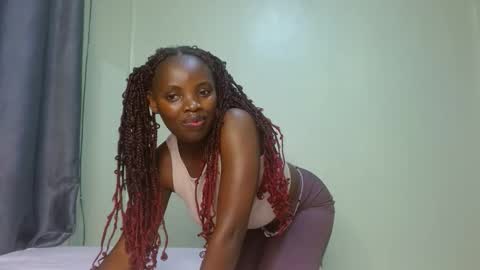 cute_lorna online show from 04.13.26