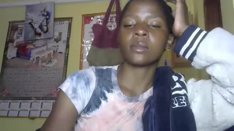 Snapshot of cute_sexy3 chatting on 11.04.25 SHARON online show from 11.04.25