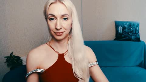 Snapshot of cute_smile_shy chatting on 03.09.25 cute_smile_shy online show from 03.09.25