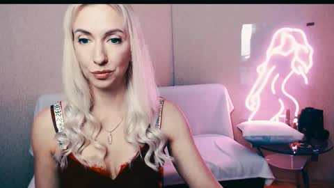 Snapshot of cute_smile_shy chatting on 09.27.25 cute_smile_shy online show from 09.27.25