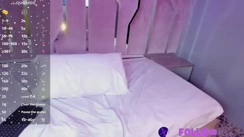 Snapshot of cute_stoone chatting on 02.05.26 SOLEI online show from 02.05.26