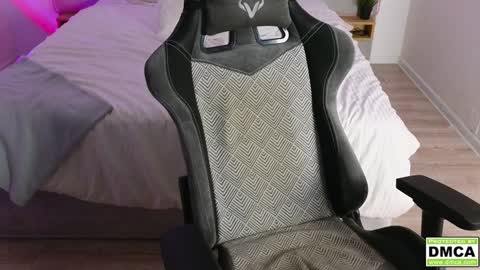 Thomas -  online show from 01.27.25