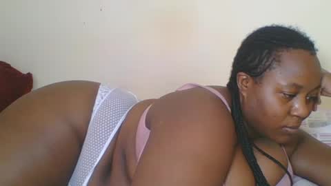 Snapshot of cuteaurel chatting on 06.19.26 AURELIA online show from 06.19.26