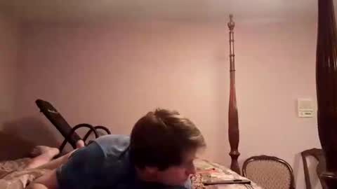 Snapshot of cuteboii29 chatting on 02.20.25 cuteboii29 online show from 02.20.25