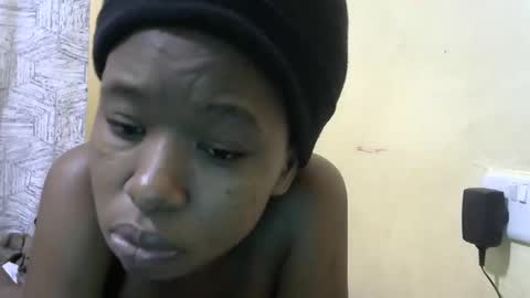 Snapshot of cutebrownie1998 chatting on 03.11.25 VALLARY online show from 03.11.25