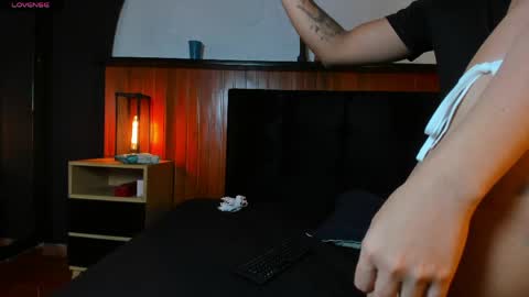 cutebutharder online show from 04.17.26