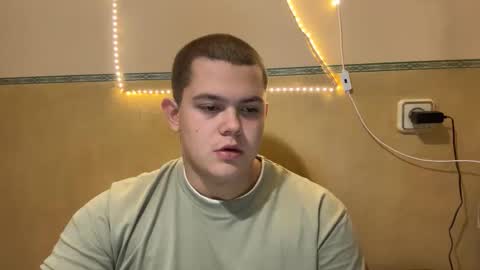 Snapshot of cutebutnaughty_ chatting on 11.06.25 Alex online show from 11.06.25