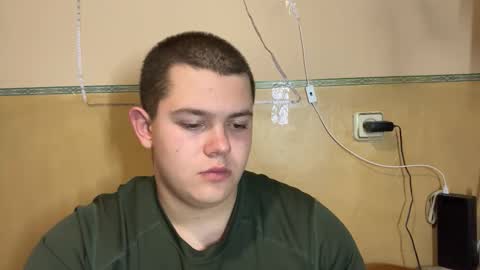 Snapshot of cutebutnaughty_ chatting on 11.11.25 Alex online show from 11.11.25