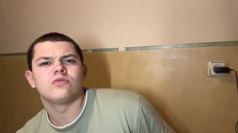 Snapshot of cutebutnaughty_ chatting on 11.18.25 Alex online show from 11.18.25