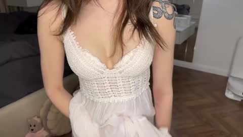 Elsa online show from 01.08.25