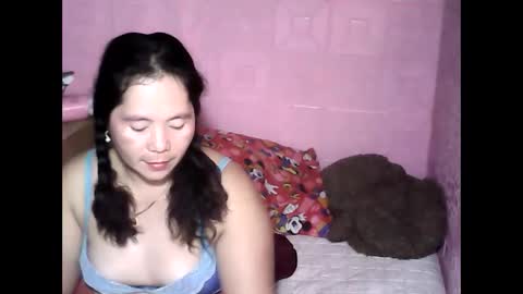 Snapshot of cutehornymom chatting on 09.29.25 cutehornymom online show from 09.29.25