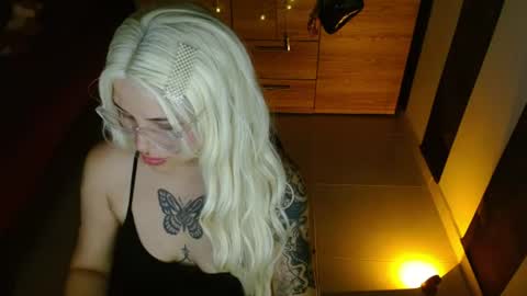 isabella online show from 07.25.26