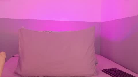 cutepetitee online show from 03.20.26