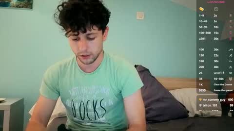 Snapshot of cutesubtwink101 chatting on 11.10.25 cutesubtwink101 online show from 11.10.25