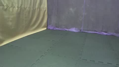 Snapshot of cutetinyasian143_ chatting on 10.20.25 cutetinyasian143_ online show from 10.20.25