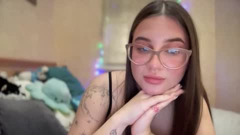 CuteAnn online show from 12.04.25