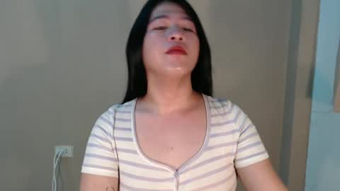 Snapshot of cutie_asianwoman chatting on 02.23.25 cutie_asianwoman online show from 02.23.25