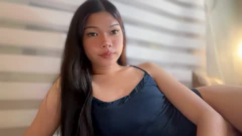 Snapshot of cutie_chinnie chatting on 04.23.26 cutie_chinnie online show from 04.23.26