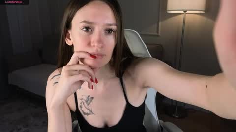 Snapshot of cutie_naughty_girl chatting on 05.22.26 Kate online show from 05.22.26