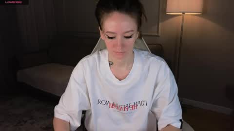 Snapshot of cutie_naughty_girl chatting on 06.10.26 Kate online show from 06.10.26