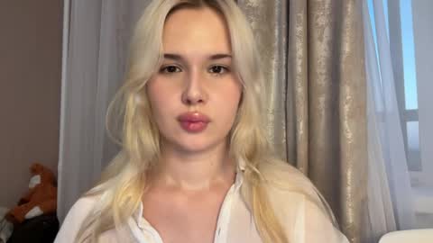 Snapshot of cutiee_chloe chatting on 06.03.26 Chloe online show from 06.03.26