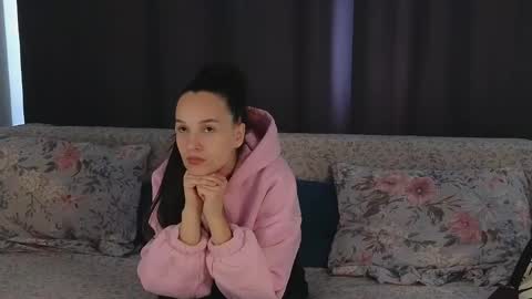 Trisha  online show from 04.15.26