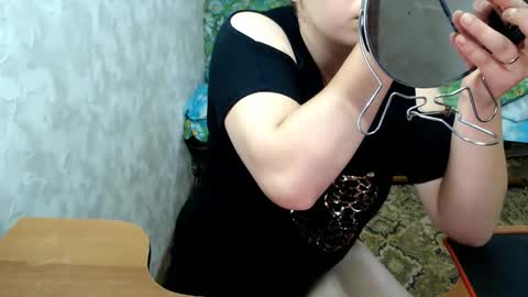 Snapshot of cutiemarine chatting on 05.15.26 cutiemarine online show from 05.15.26