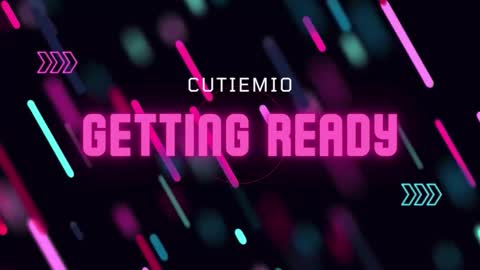 Snapshot of cutiemio chatting on 10.05.25 Mio online show from 10.05.25