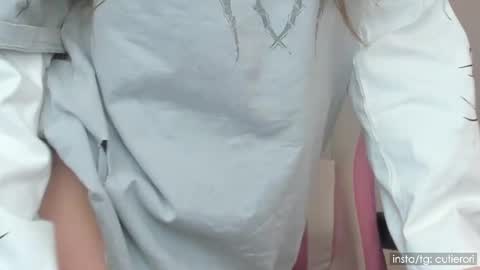 Snapshot of cutierori chatting on 12.12.24 Rori  Instagram cutierori  online show from 12.12.24