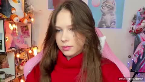 Snapshot of cutierori chatting on 12.20.24 Rori  Instagram cutierori  online show from 12.20.24