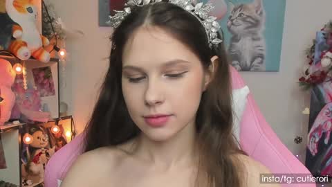 Snapshot of cutierori chatting on 01.13.25 Rori  Instagram cutierori  online show from 01.13.25