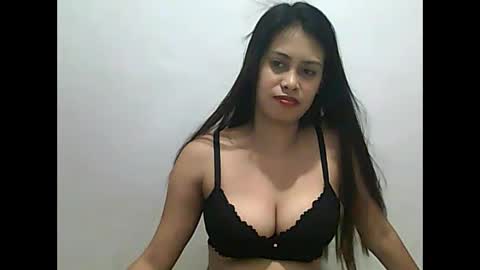 CutieTrina online show from 12.07.24