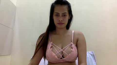 CutieTrina online show from 01.04.25