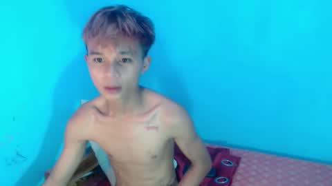Snapshot of cutiewalter chatting on 04.26.26 cutiewalter online show from 04.26.26