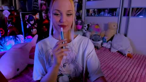 Snapshot of cuttie_ponyy chatting on 04.30.26 Nora online show from 04.30.26